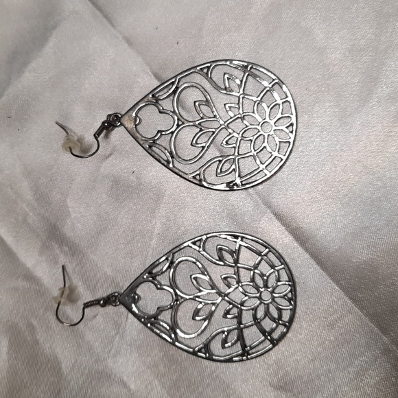 Earrings dangles Bundle and save 5 for 30 or 1 for 10 - Picture 1 of 1